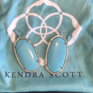 Kendra Scott earring